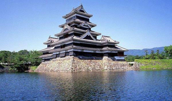 7.長野縣 松本城 (Matsumoto Castle) (圖︰CNN)